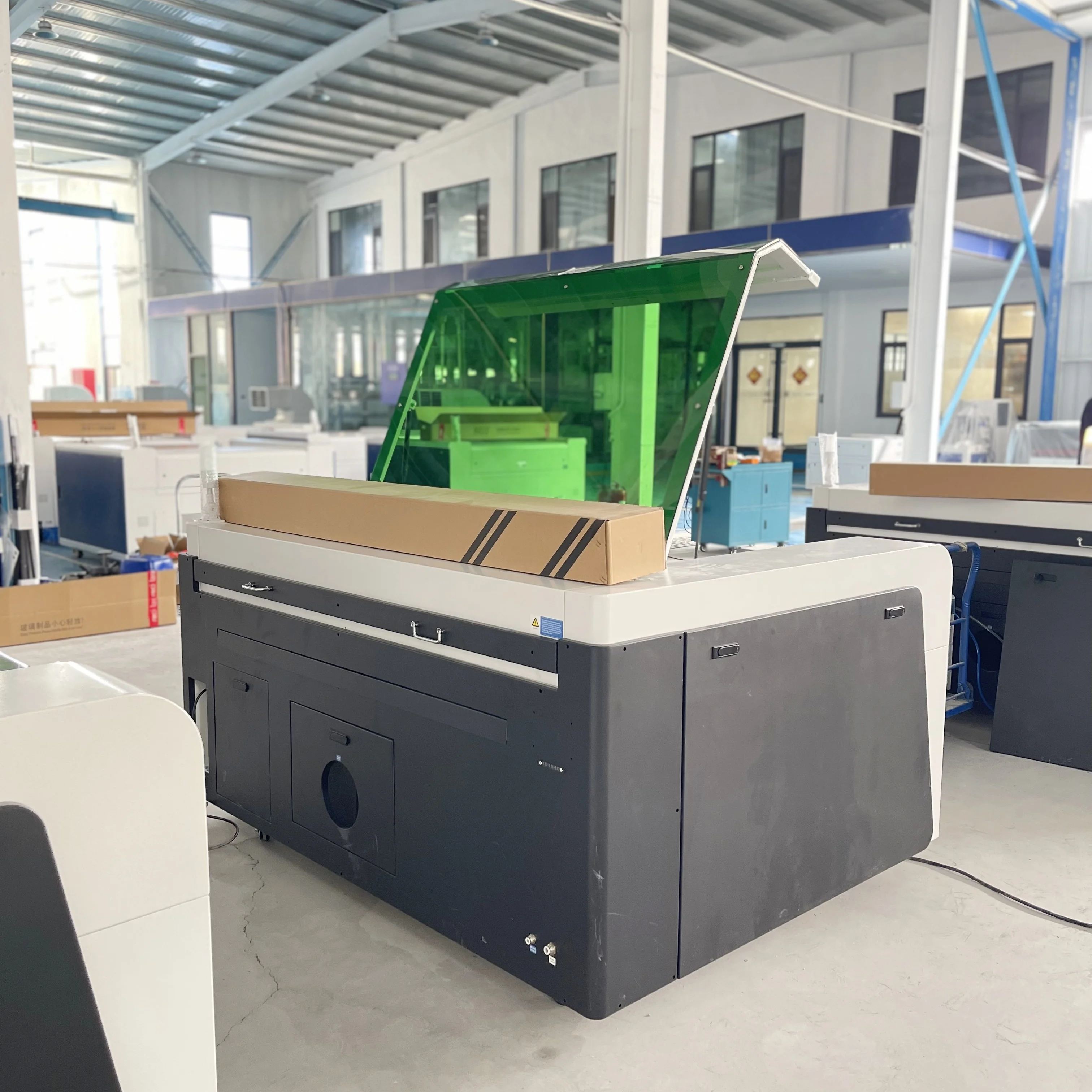 

Multi Used Both Metal/Wood Cutting Engraving Machine 1390 RECI 150Watt Laser Cutting Machine Moving Table Laser Cutter For Steel