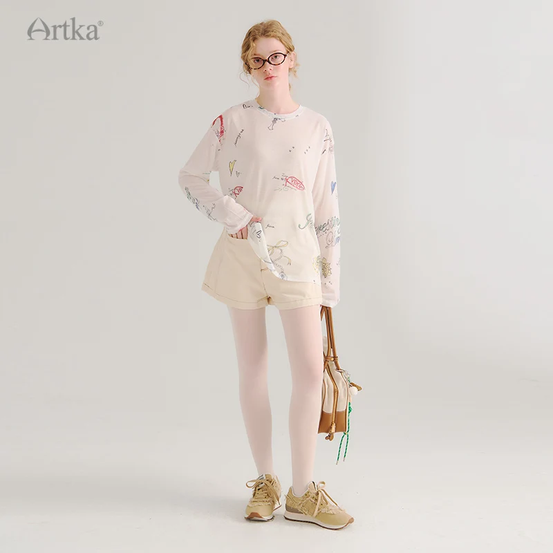 Artka-女性用長袖ラウンドネックTシャツ,デザイナースタイルのプリントTシャツ,上質でルーズなTシャツ,初秋,ta92340q,2024