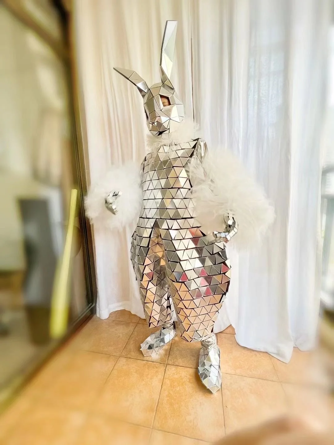 Costumi da festa di vendita caldi costumi da specchio Robot reale Costume da coniglio con specchio d'argento Cosplay per donne adulte