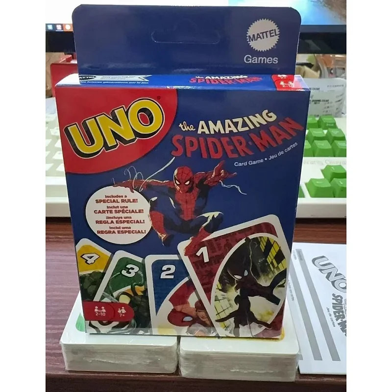 Mattel Games UNO Spider Men juego de cartas para Noche Familiar con gráficos temáticos de programa de Tv y una regla especial para 2-10 jugadores