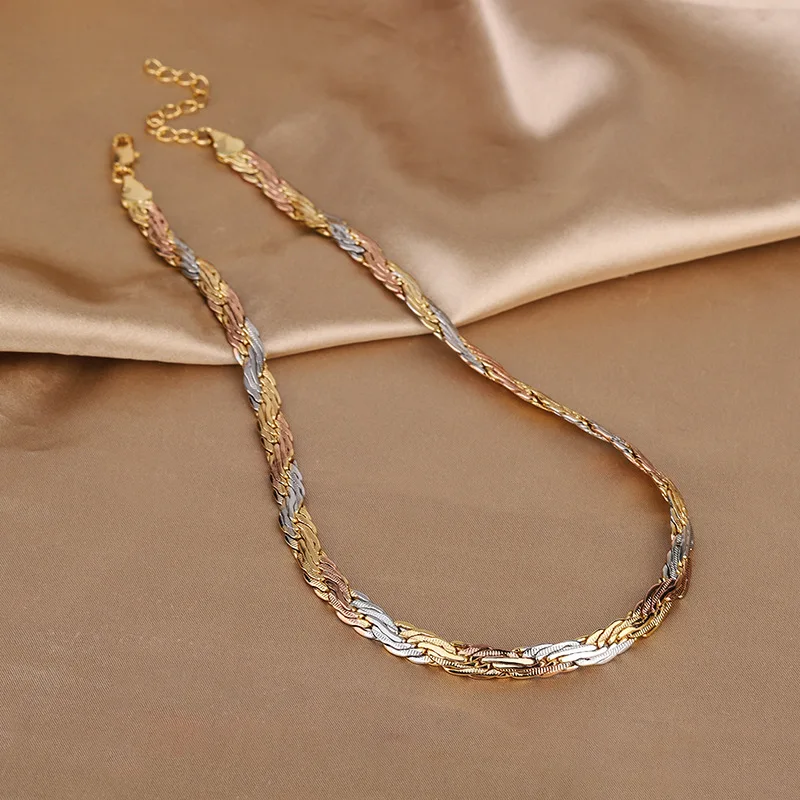 

Jewelry Retro Elegant Niche Design Necklace All-Match Electroplated Colored Gold Woven Hemp Flowers Chain Suit