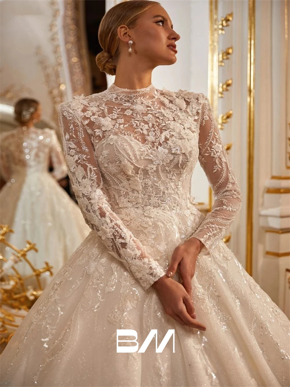 

Beaded Lace Wedding Dress for Women Long Illusion Sleeves Large Train Bride Dresses Sparkle Embroidery Appliques Bridal Gown