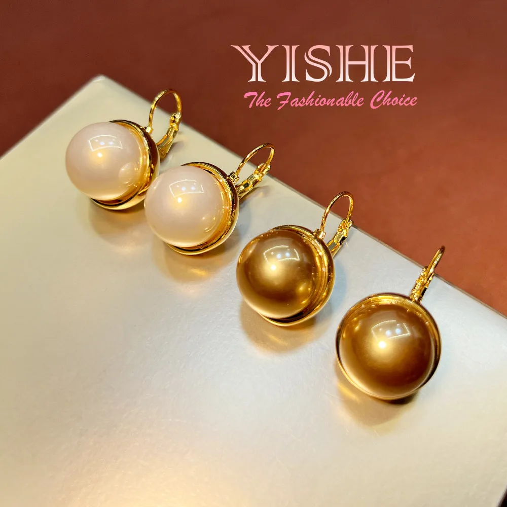 New high-brightness pearl flash diamond ear buckle, retro and elegant temperament plated with real gold, simple and advanced sen