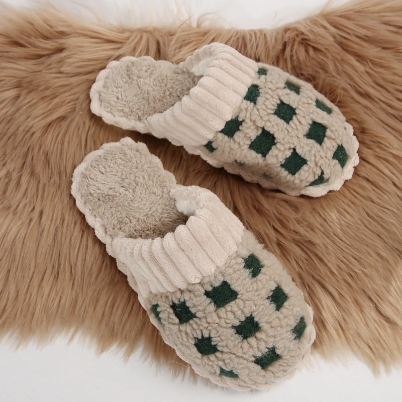 2024 Winter Women Fashion Warm Plaid Plush Slippers Women Soft Sole Indoor Home Non-slip Comfortable Cotton Shoes Slides Women