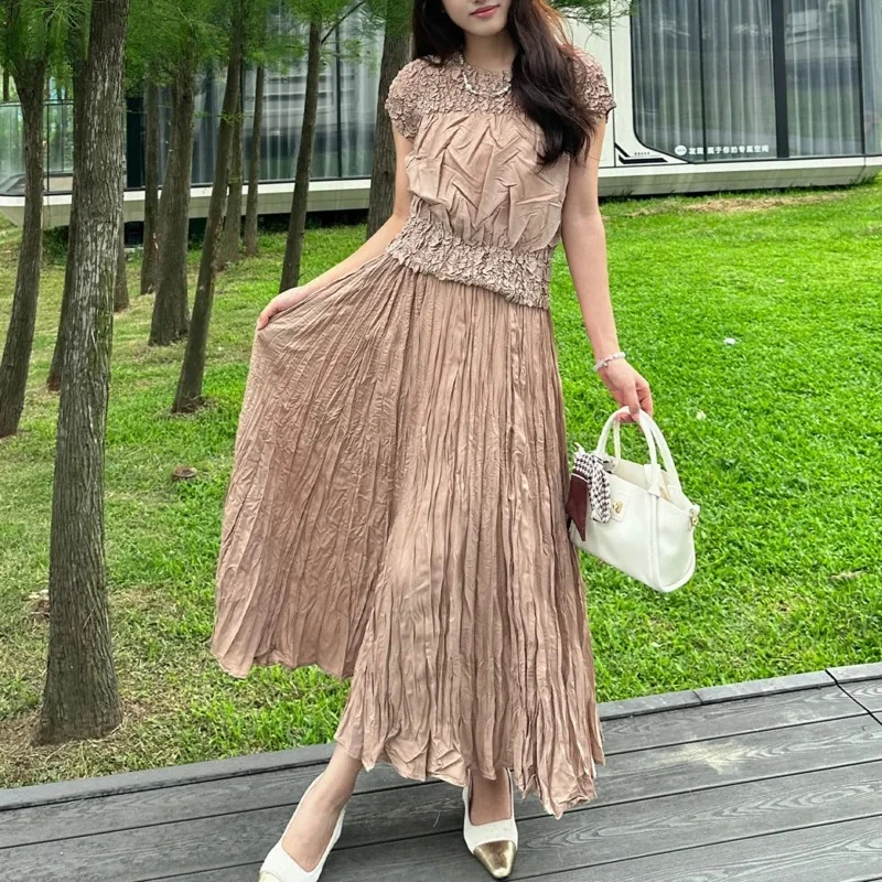 

Новинка лета 2025 года, модный складной женский комплект Miyake, женский повседневный топ с короткими рукавами + юбка трапециевидной формы с высокой талией, комплект из двух предметов