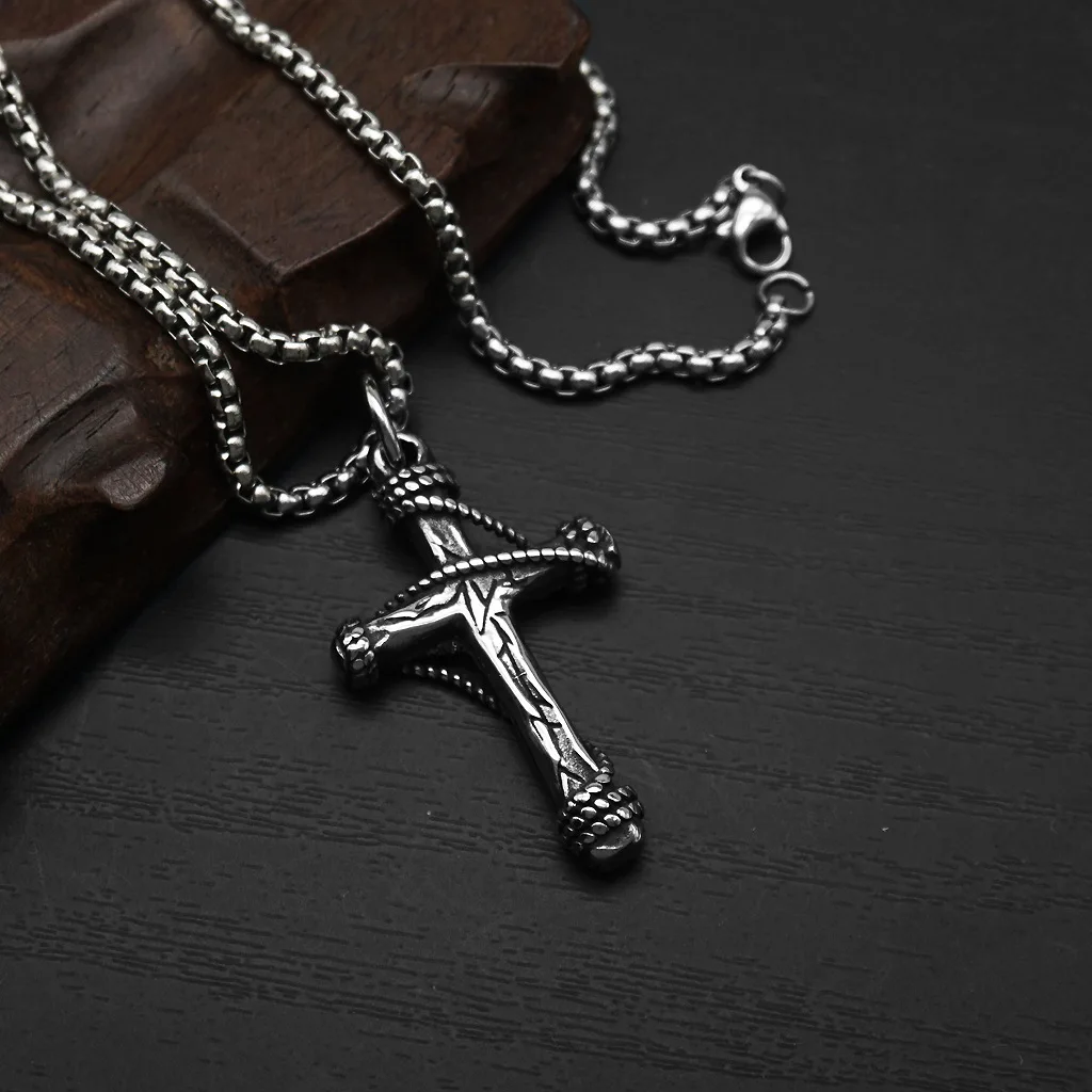 Punk Rock Hip‑hop Cast Cracked Cross Pendant Necklace for Men, Stainless Steel Street Personality Versatile Neck Jewelry Gift