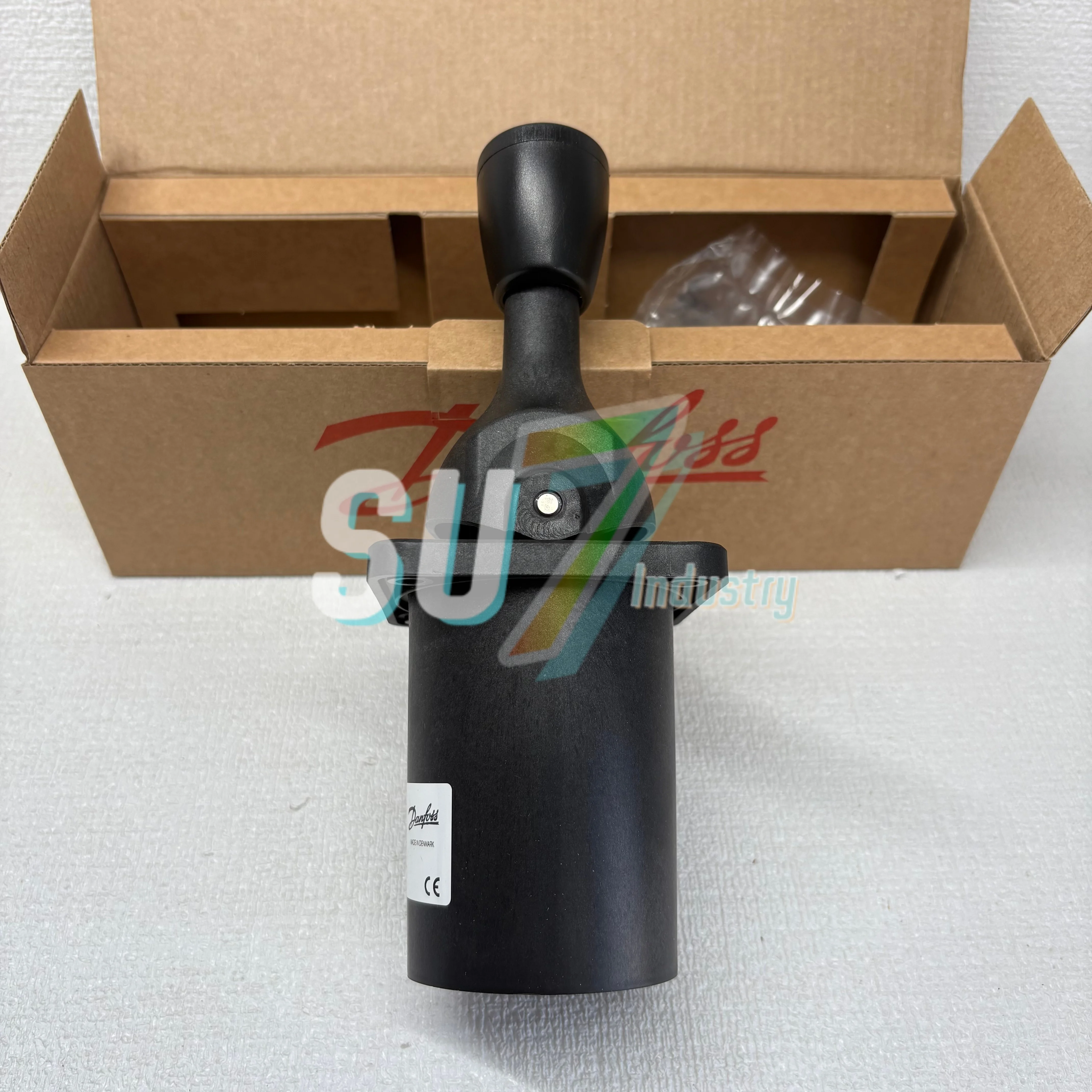 2864150  New In warehouse    Relay