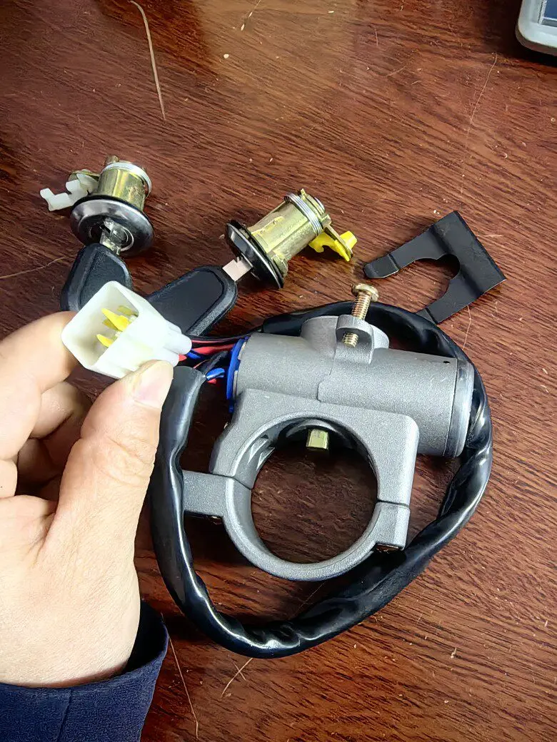 Crane accessories, Qixing cab ignition lock 20G cab electric lock, start lock