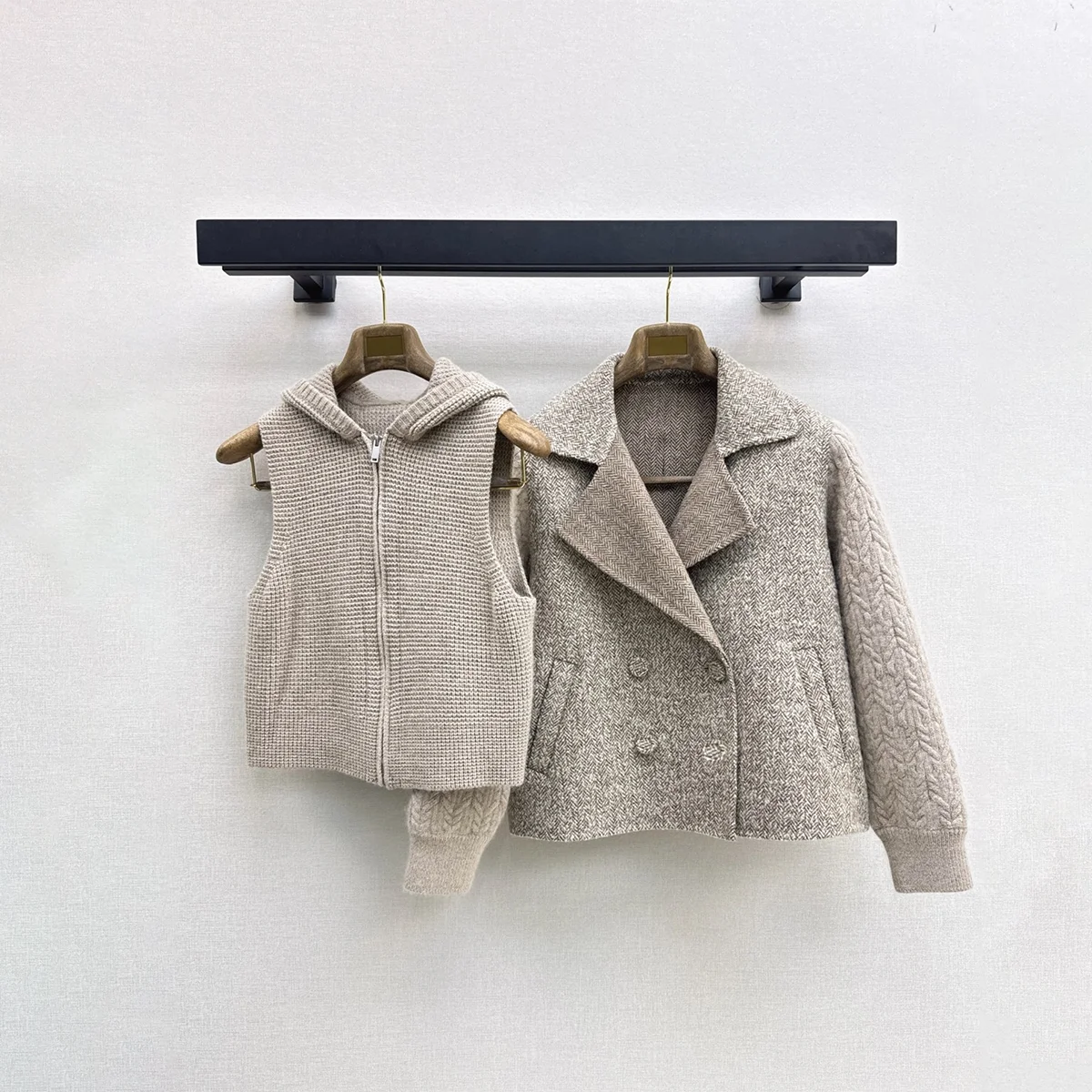 2026 Women 2PCS Set Herringbone Short Coat & Hooded Knit Vest Cable Sleeve Jacket261021171