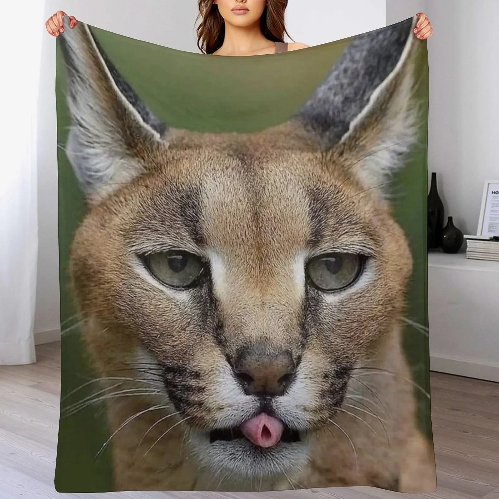 

Handsome Floppa Throw Blanket Cozy Throw Blanket for Bed Sofa Chair