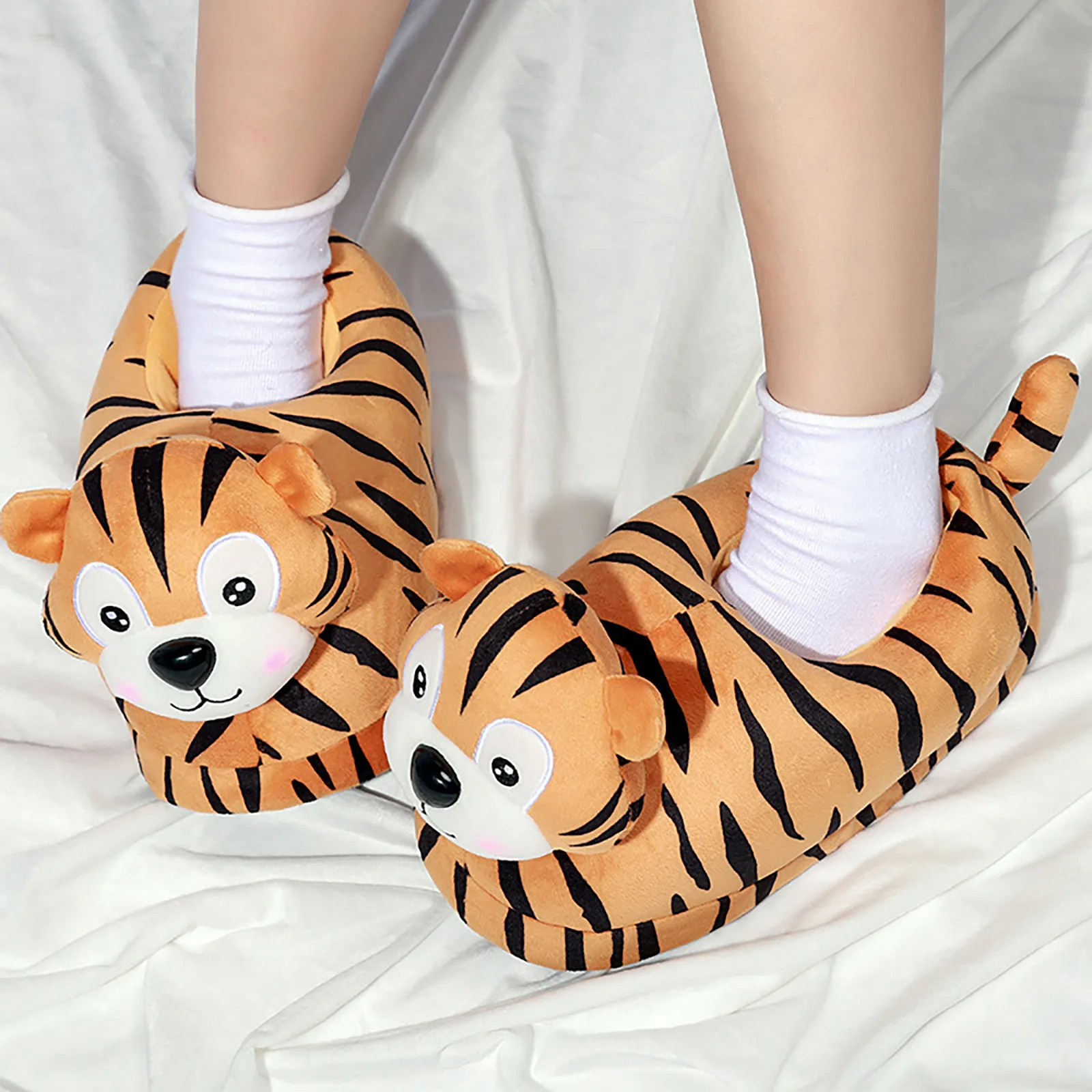 Animal Slipper for Women Girls Kawaii Fluffy Winter Warm Slippers Woman Cartoon Tiger Milk Cow House Slippers Funny Shoes