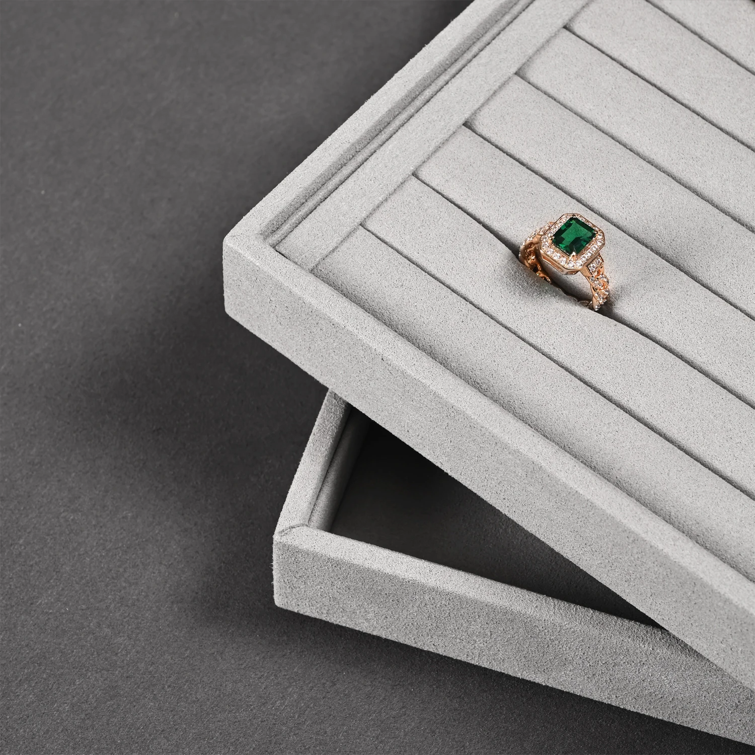 Oirlv Ring Display Stand: Versatile Velvet Rack for Organizing Showcasing Rings, Ideal for Jewelry Storage & Stylish Arrangement