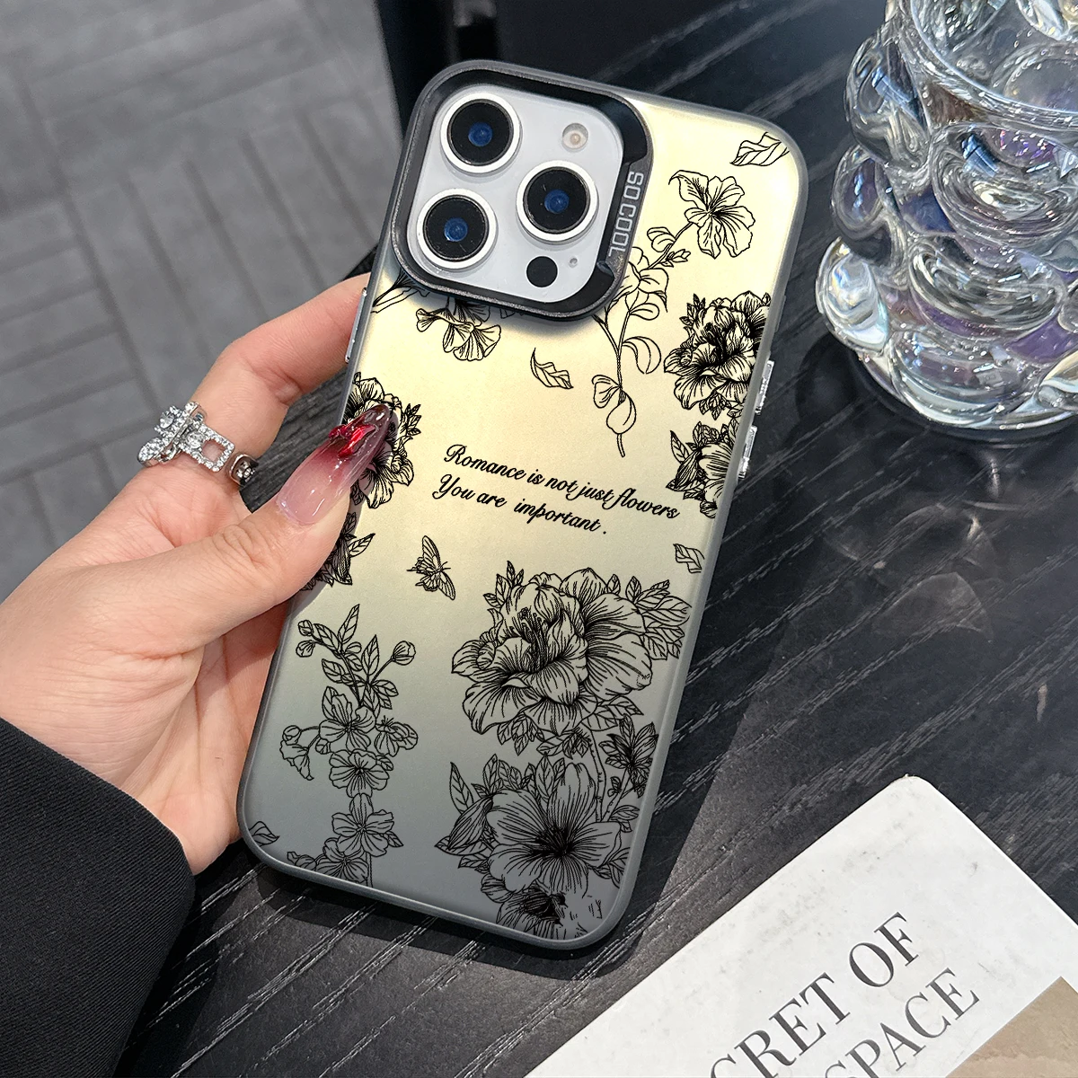 Black Line Flowers Phone Case for iPhone 17 Air 16E 16 15 14 11 Pro Max Plus 13 12 Mini X XS 8 7 Color Shockproof Hard Cover