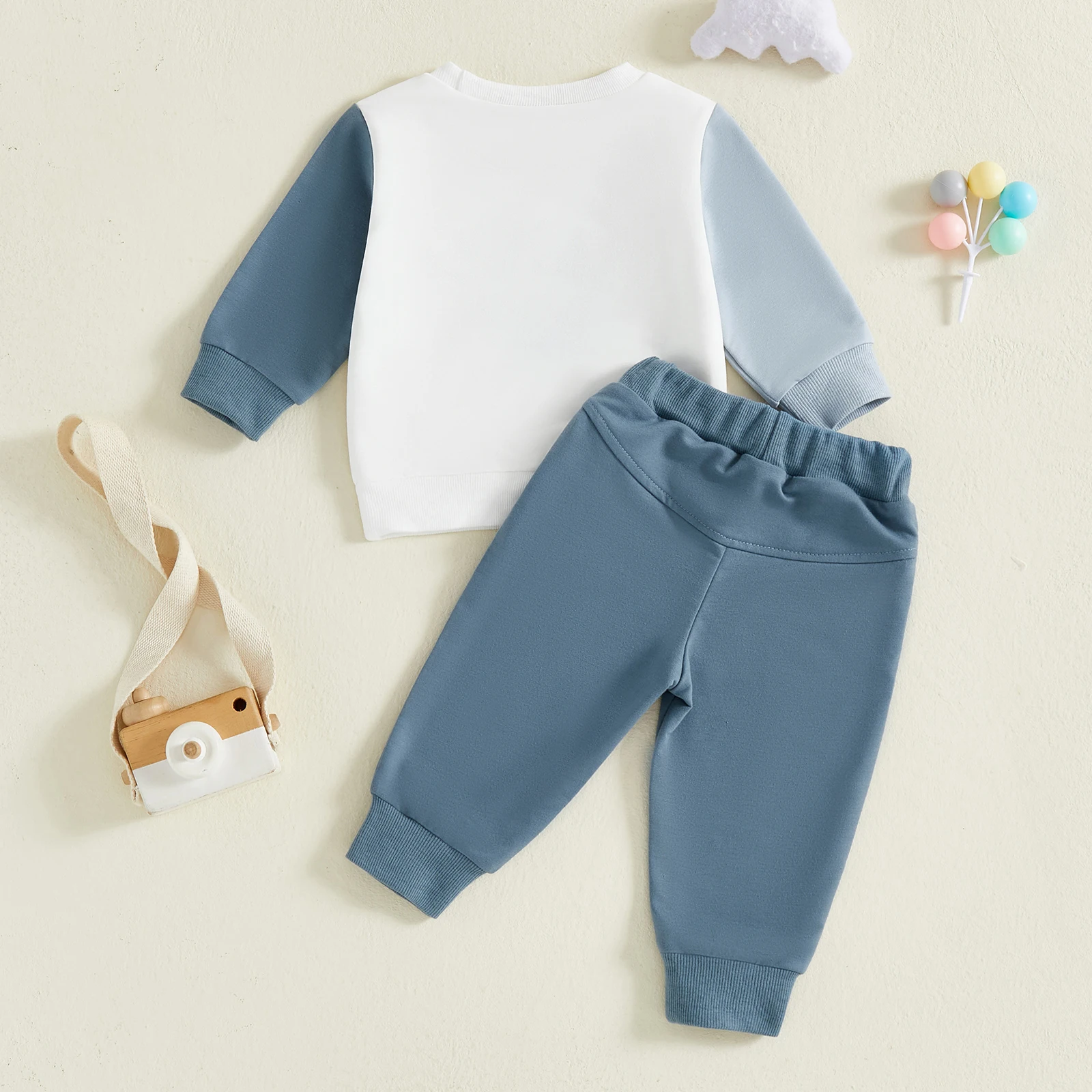 

Осенняя одежда для маленьких мальчиков, лоскутный пуловер с длинными рукавами и вышивкой букв + однотонные штаны с эластичной резинкой на талии, комплект из 2 предметов