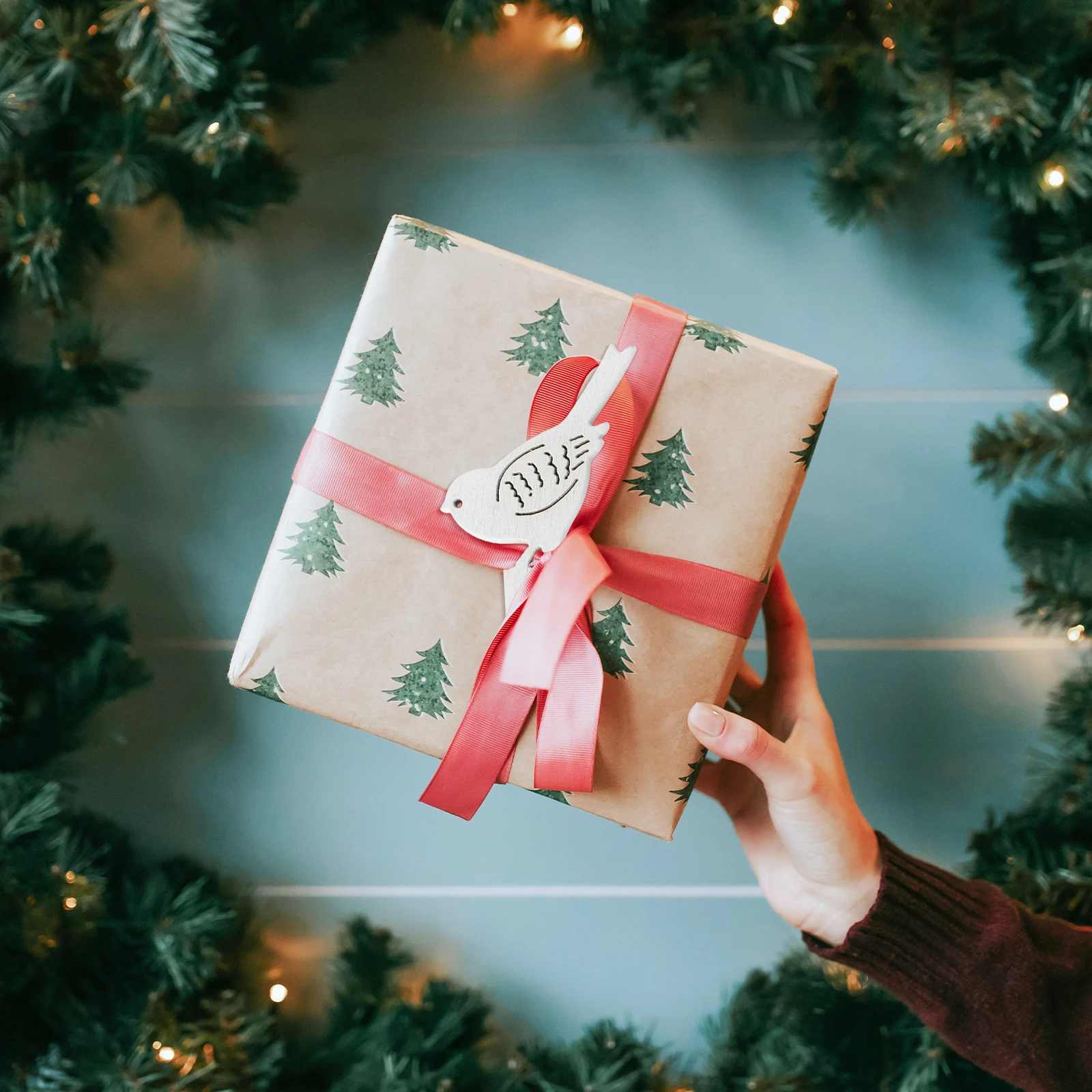 

72Pcs Wooden Easter Wood Slices Creative Cartoon Pattern Festival DIY Craft Decor Home Decoration Easter Craft Decor