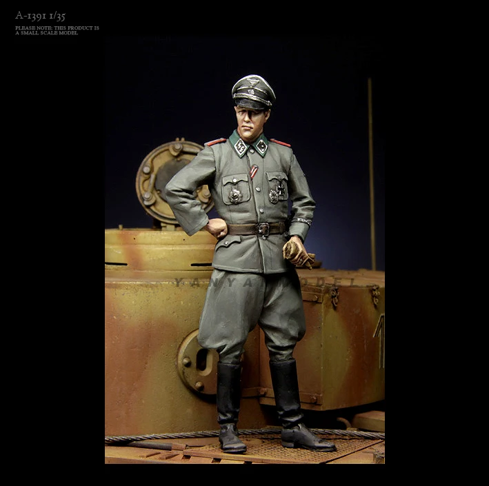 1/35 Resin Soldier model kits figure colorless and self-assembled A-1391