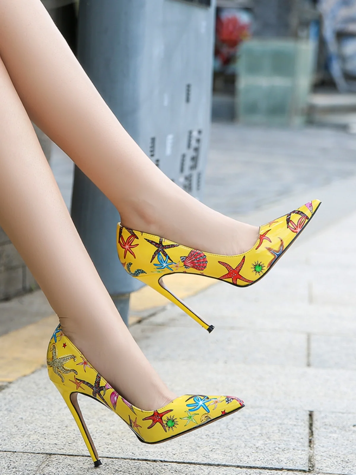 

Pointed 12cm large high heels thin heels patent leather sexy single shoes shallow mouth women's shoes niche graffiti, cute girls