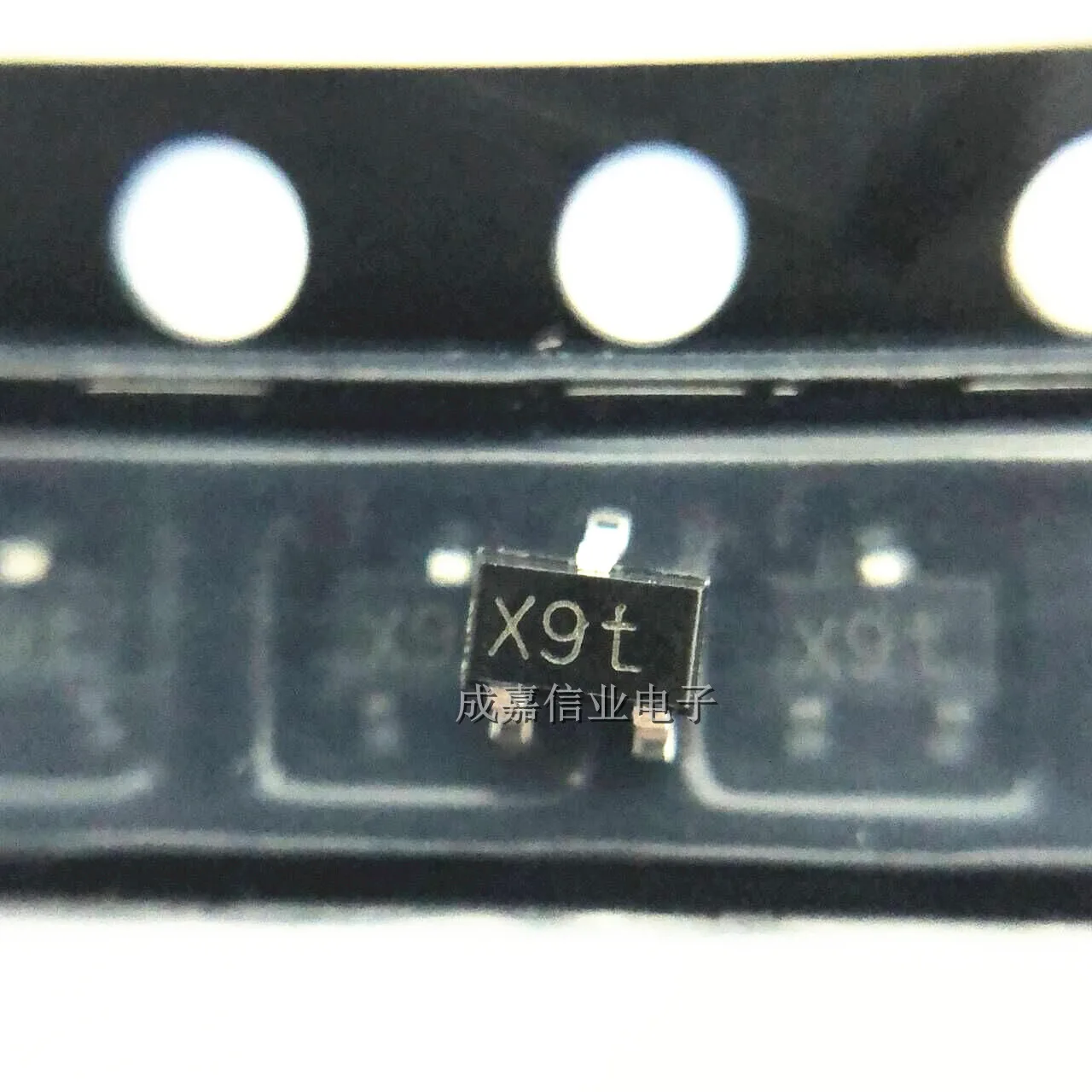 100pcs/Lot 2N7002BKW SOT-323-3 MARKING;x9t Trans MOSFET N-CH 60V 0.31A Automotive 3-Pin Operating Temperature:- 55 C-+ 150 C