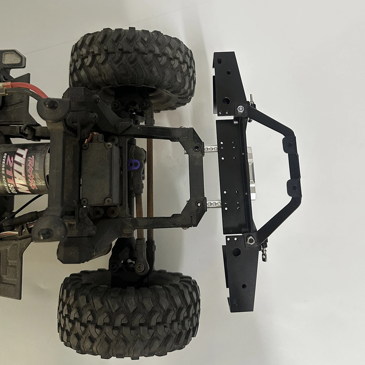 กันชนหน้าโลหะพร้อมห่วงลากสำหรับรถบังคับวิทยุขนาด 1/10 รุ่น Traxxas TRX4 Axial SCX10 90046 90047 SCX10 II อะไหล่อัพเกรด