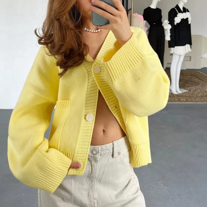 

V-neck Pocket Knitted Cardigan 2025 Autumn and Winter New Loose and Lazy Design Sweater Jacket for Women