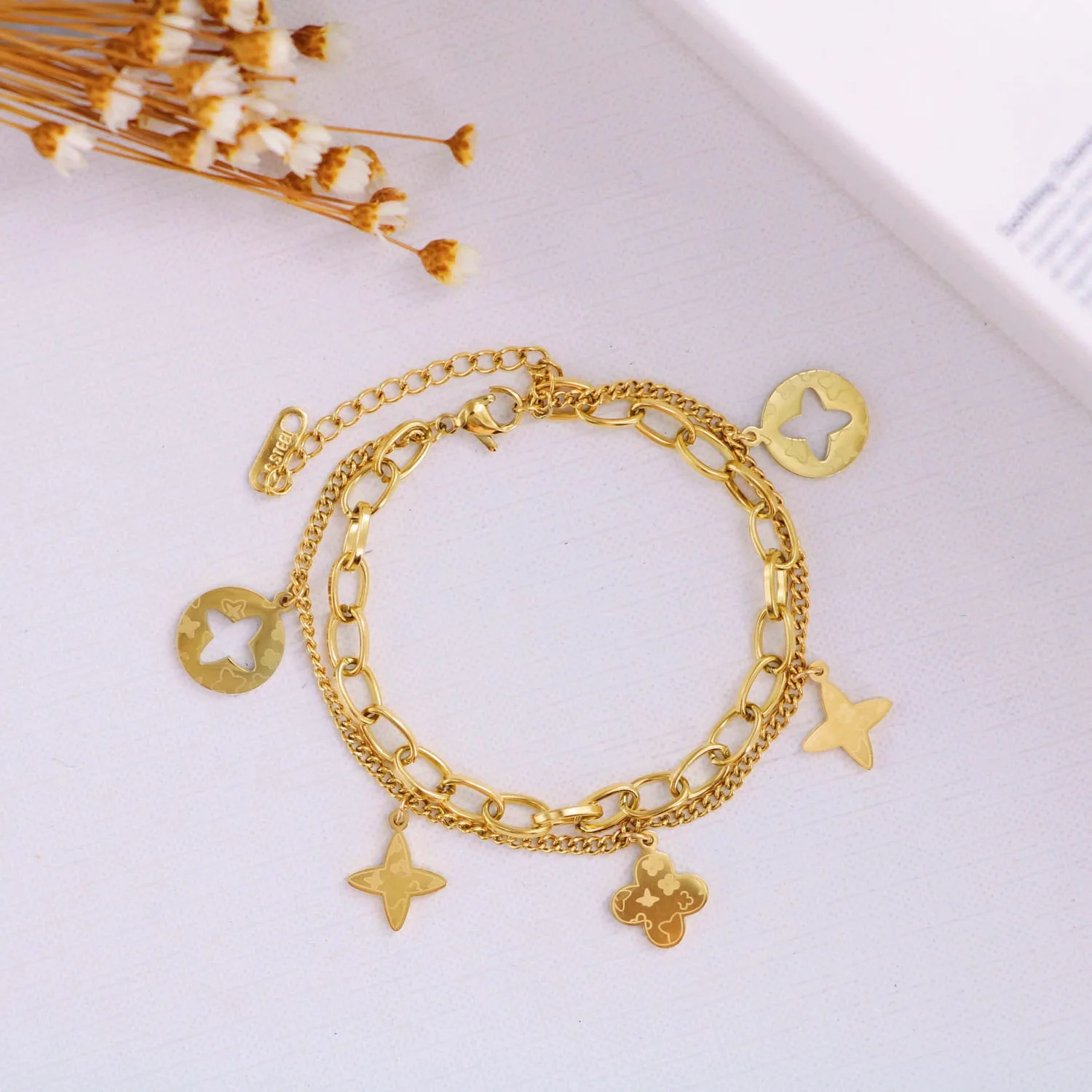Gold Clover Tassel Bracelet Women's Model Colorfast Design Prismatic Flower Decoration Fashion Personalized Jewelry