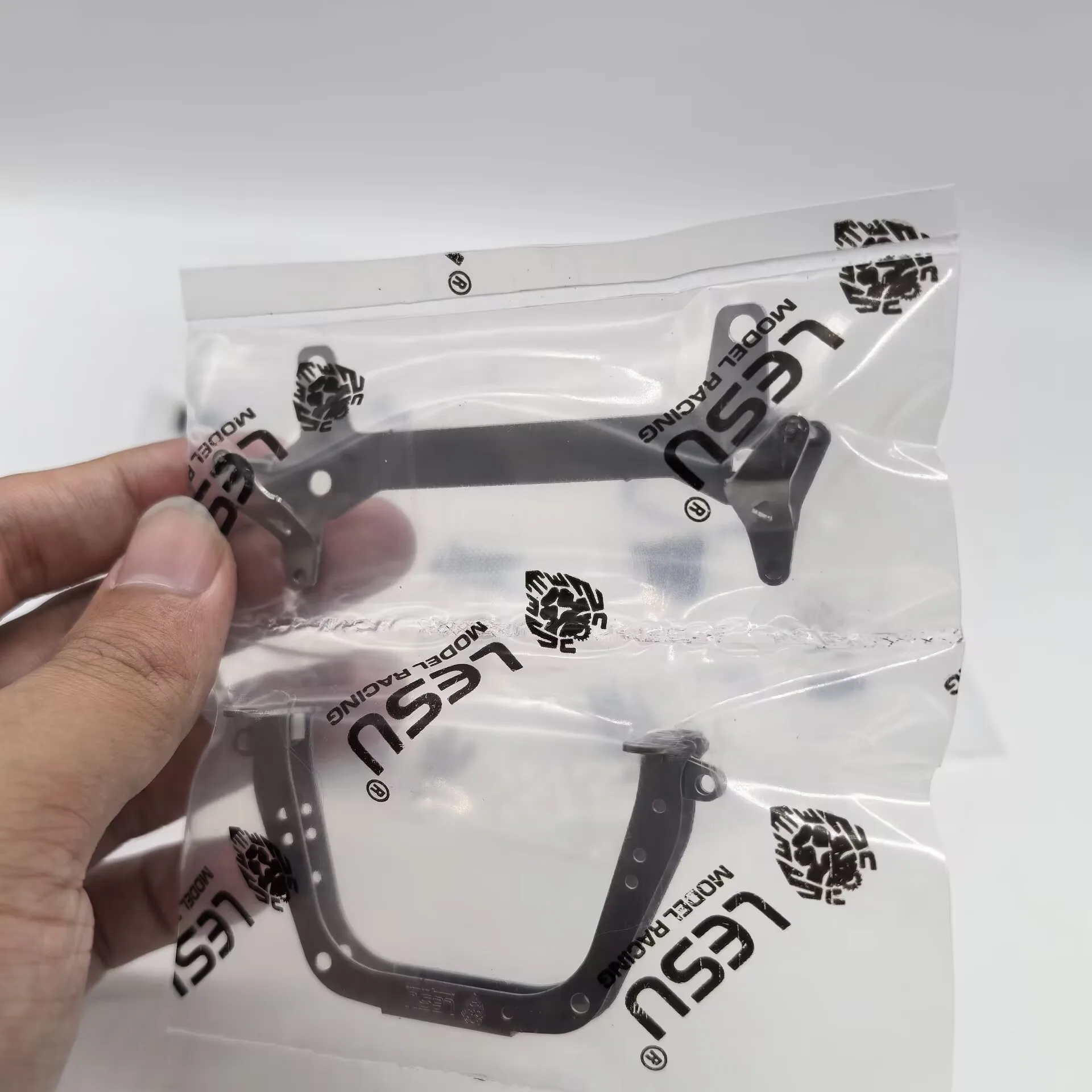 Carcasa de cabina de simulación de camión 1/14 770S con Clip de cabina, para cabeza de Tractor Tamiya, modelo de coche modificado Personal DIY G-6253