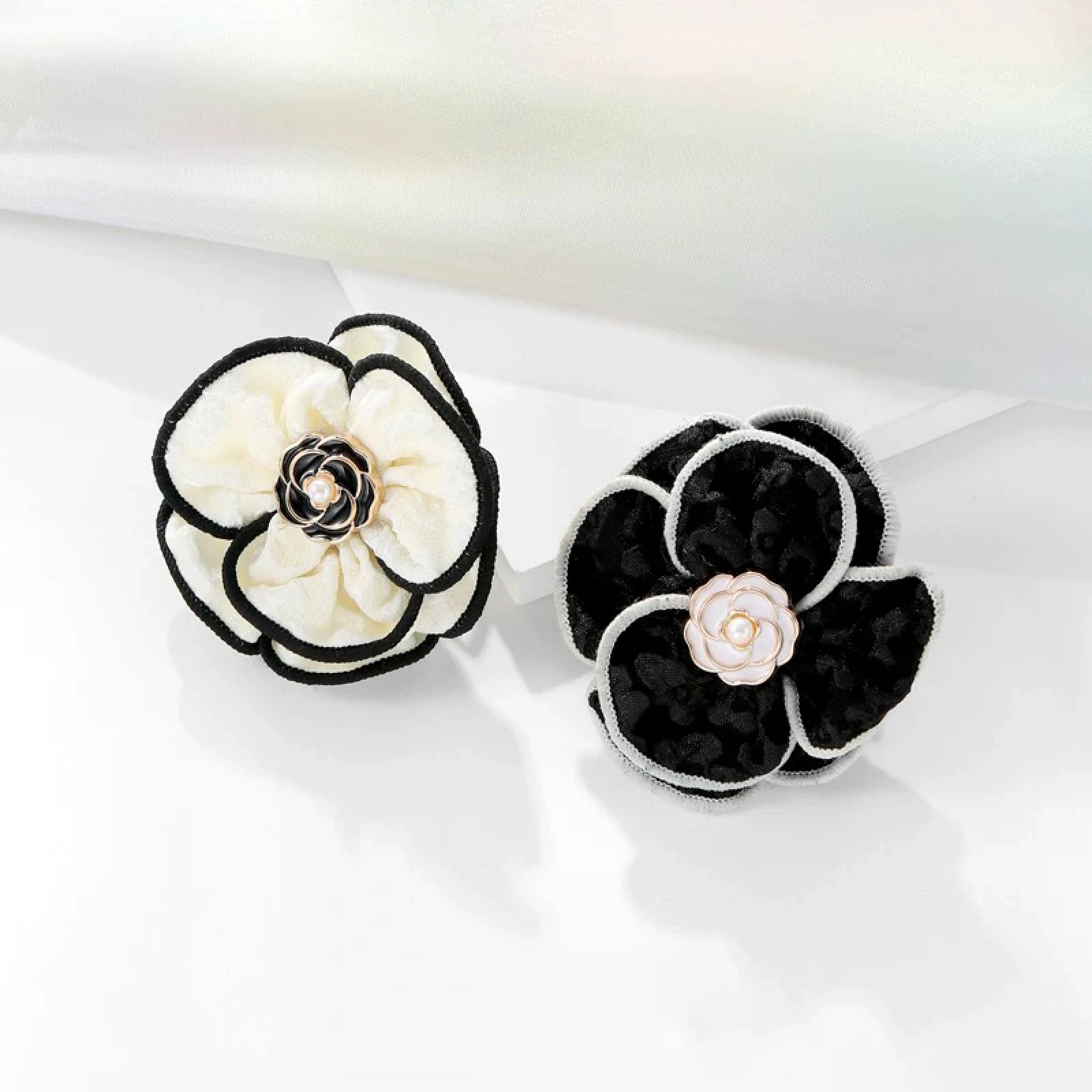 An Elegant Camellia Fabric Brooch, Suitable for Matching With Various Outfits and As a Gift