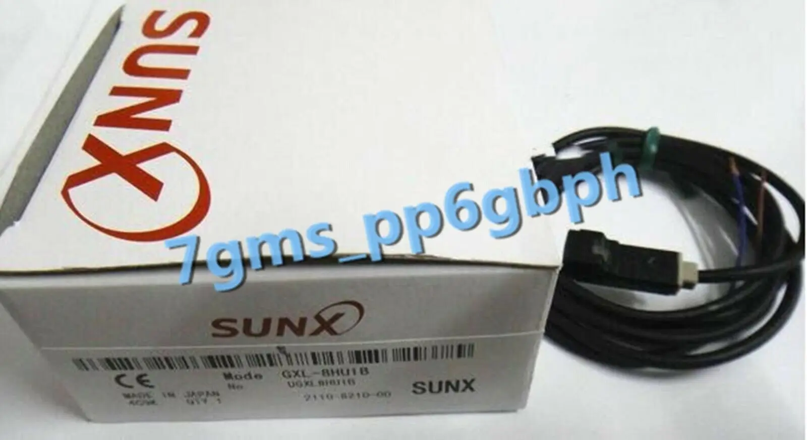 

1 PCS NEW IN BOX SUNX proximity sensor GXL-8HUIB