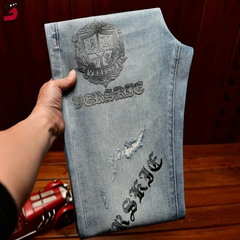 

2026 New Summer Fashion Patterned Ripped Patchwork Jeans For Men Slim Fit Slim Leg Korean Style Vintage Trendy Streetwear Versat