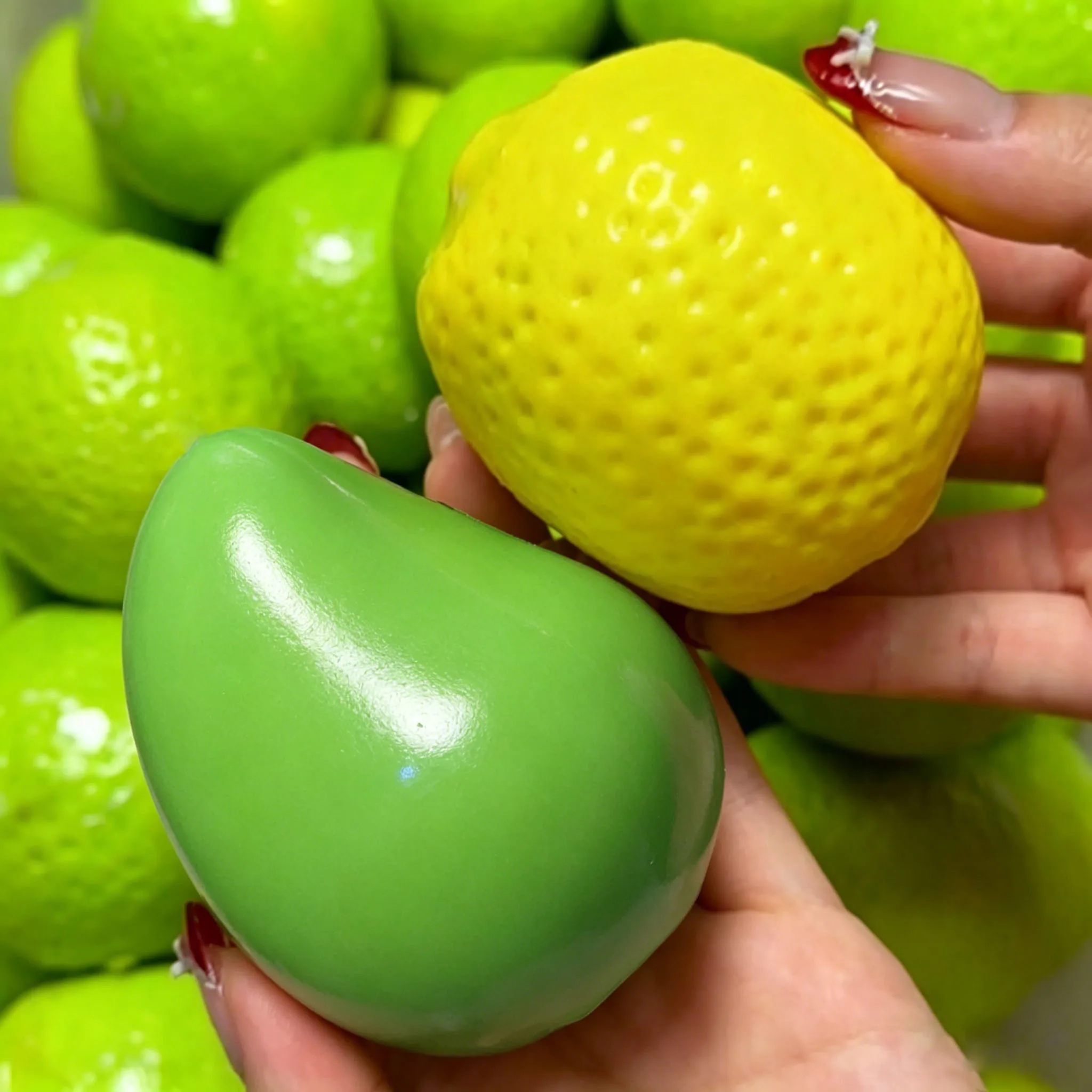 Handmade Crispy Mango Lemon Ball Squeezing Toy, Color Changing Mango Stress Relief Ball, ASMR Sensory Stress Relief Toy