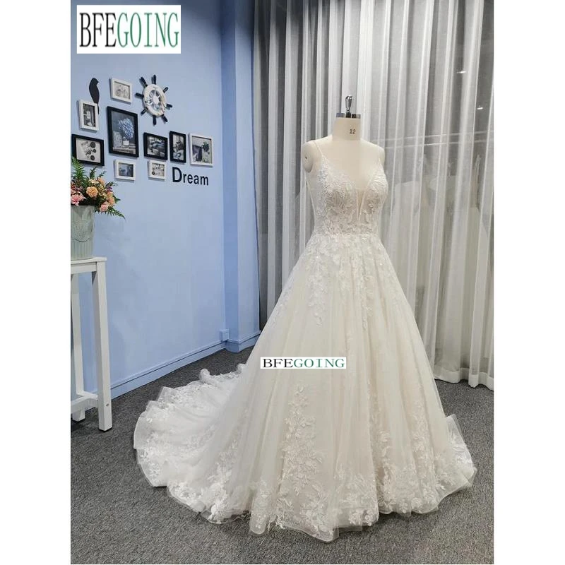 

Ivory Lace Appliques A-Line Wedding Dresses Chapel Train Custom Made Floor-Length V-Neck Spaghetti Straps Sleeveless Bridal Gown