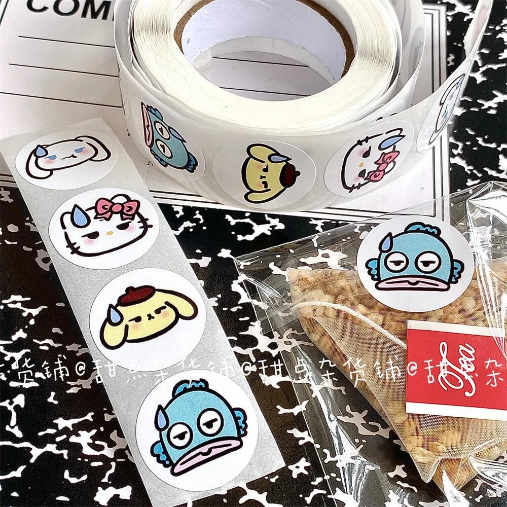 500 stks Sanrio Kuromi My Melody Cinnamoroll Stickers Roll Leuke Cartoon Ronde Afdichting Beloning Sticker DIY Laptop Decoratie Decals Speelgoed