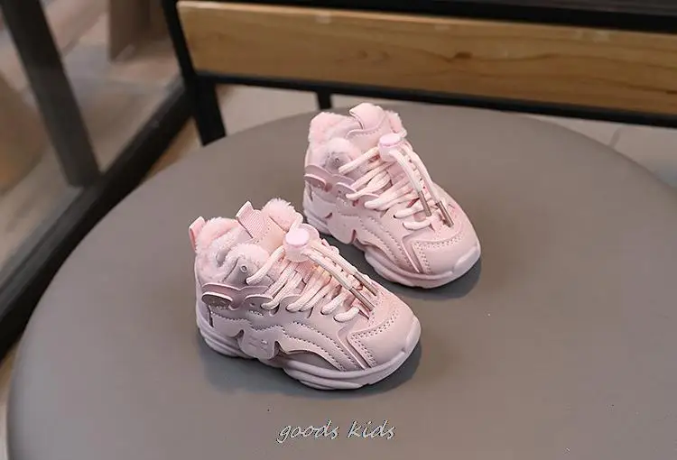 Autumn Winter New Thick Fur Cotton Shoes Baby Sports Shoes 0-2 Year Old Boys and Girls Dad Shoes Warm Toddler Shoes Size 15-25