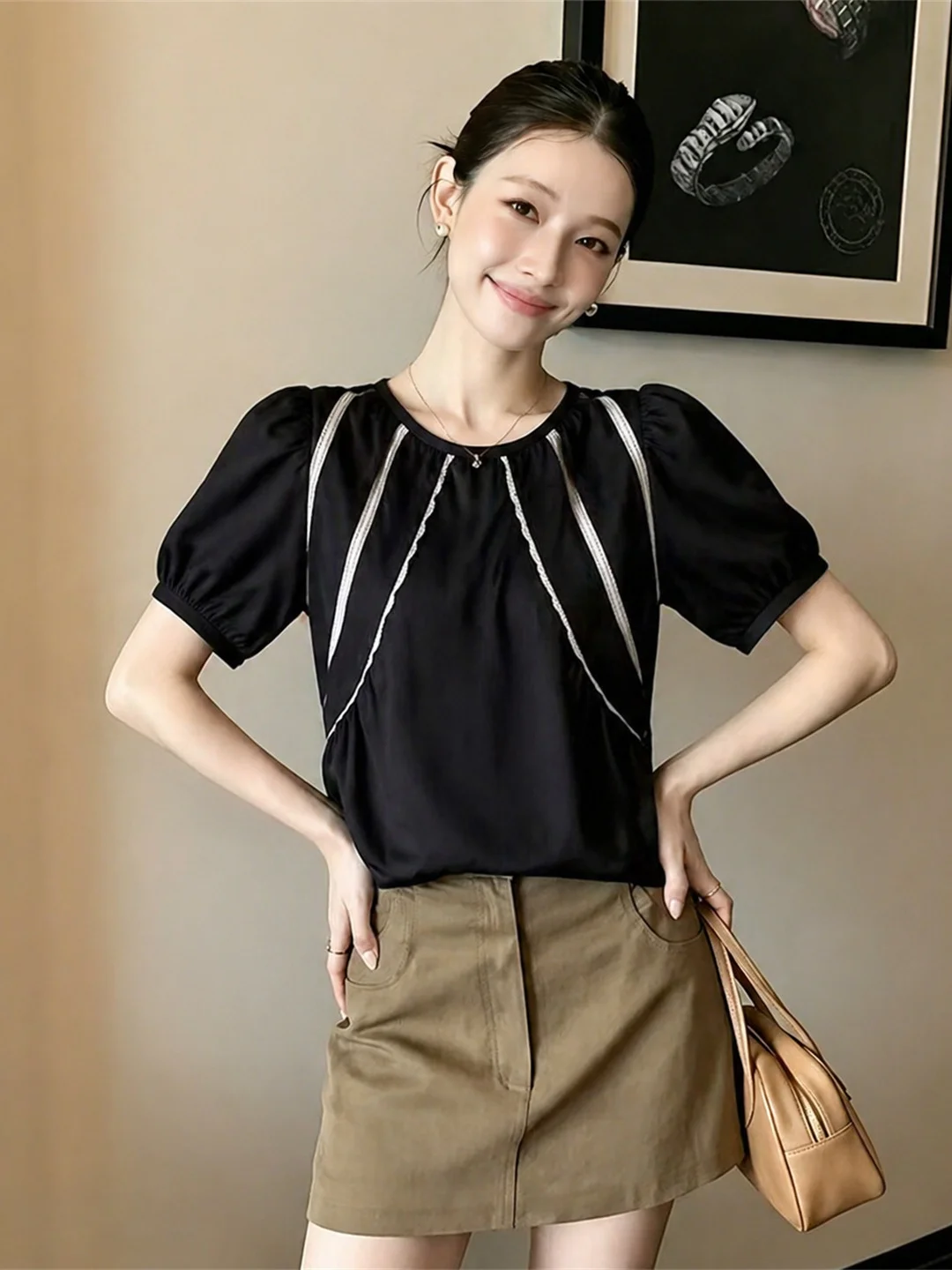 2026 Summer Commute Style Short Sleeve Shirt Color Block Design round Neck Slimming Versatile Korean Version Silk Top