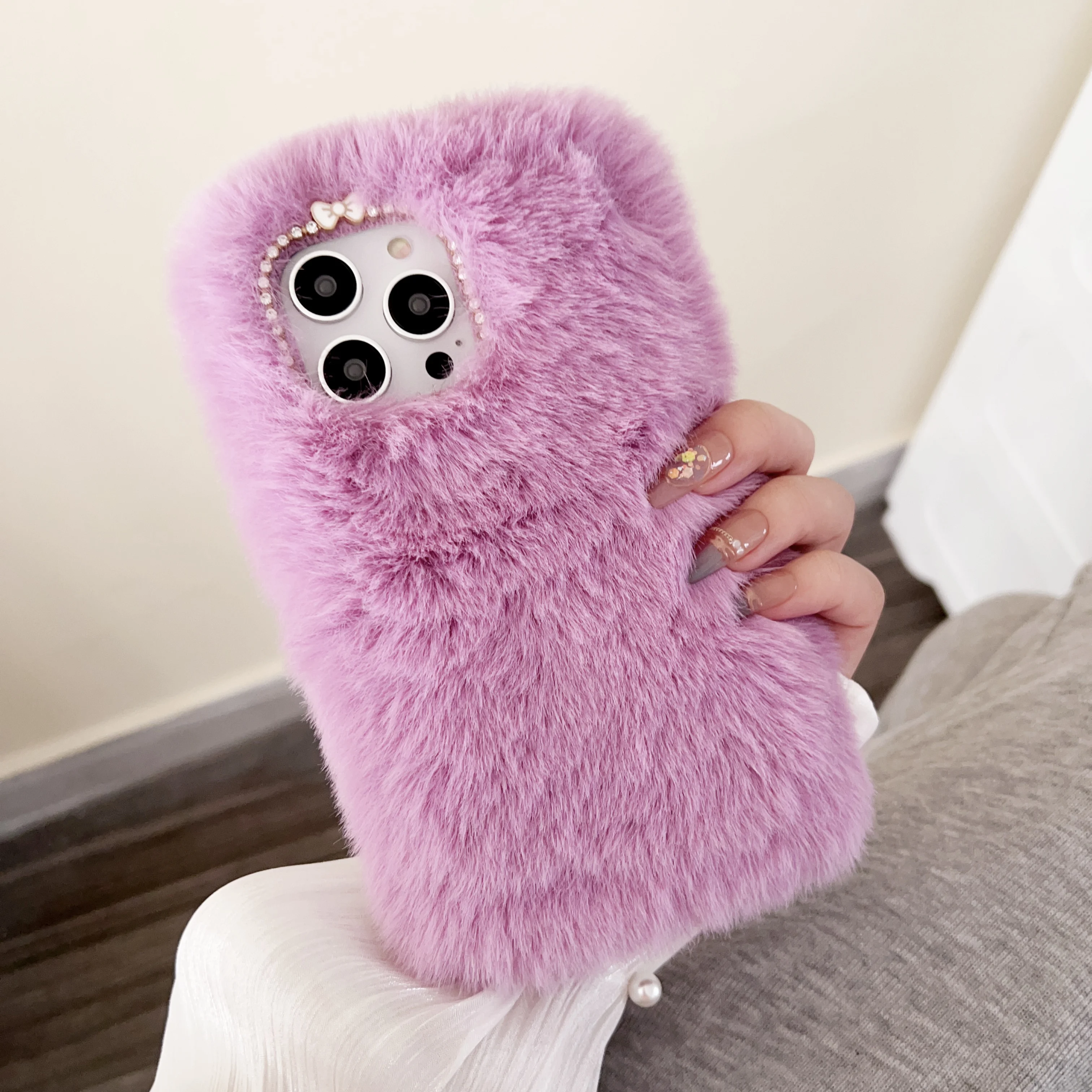 Luxuriöse Flauschige Fell-Hand – Phone Cases For Iphone 11 Bewertung und Preis