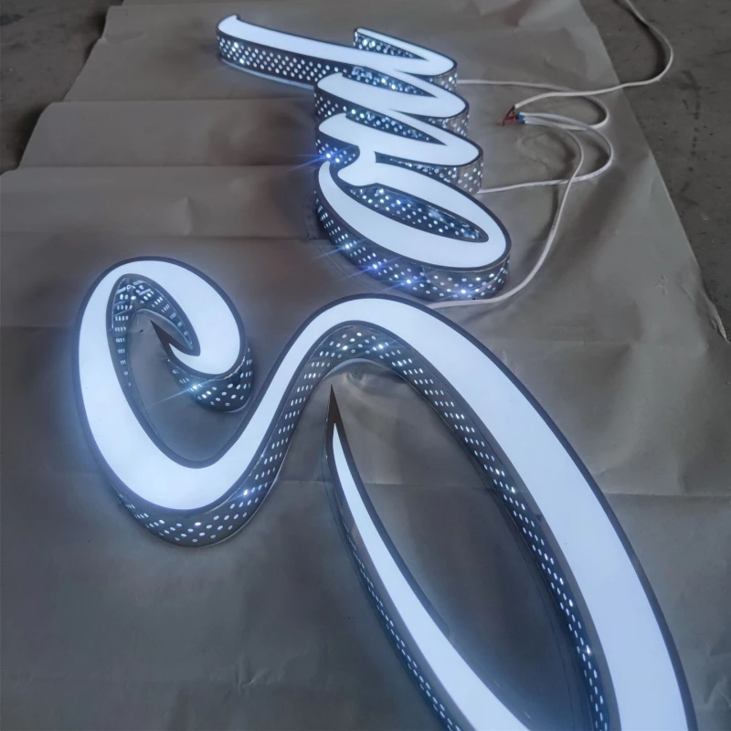 Letrero iluminado Led de acero inoxidable acrílico personalizado, símbolo de punzonado para publicidad al aire libre, letrero con logotipo personalizado, letra Led 3D