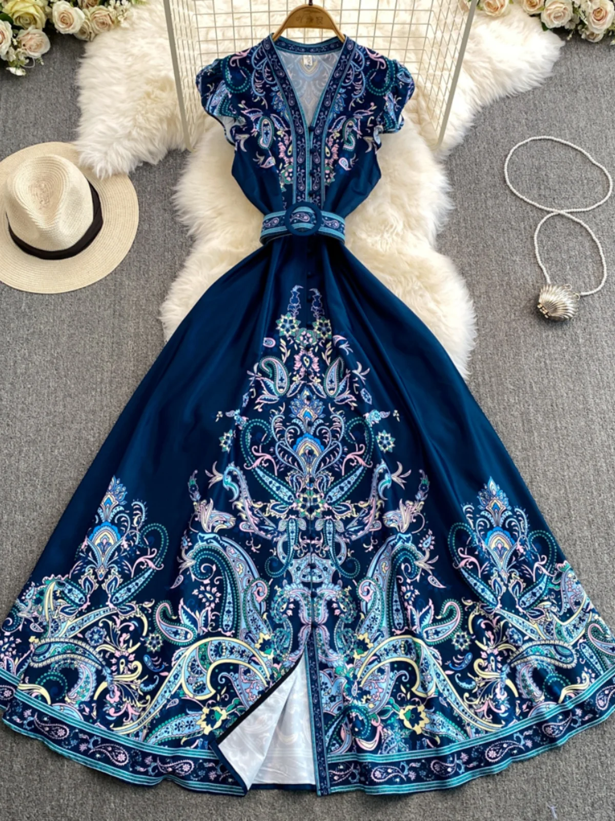 Vestido Estampado Estilo Vintage E com Botão Único Decote em V Classe Fena Saia Midi em A Estilo Coreano para o Di...
