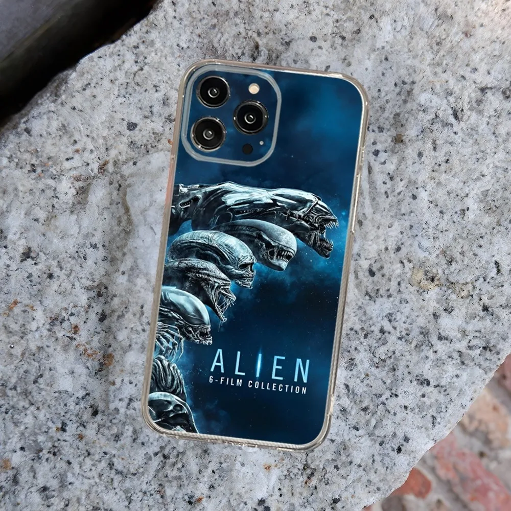 Movie Alien Xenomorph Phone Case for iphone 15 14 13 12 Pro Mini 11 Max Xr X Xs 8 Plus Transparent silicone