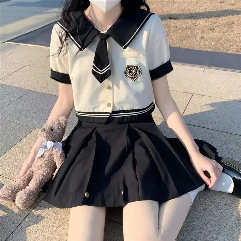 夏甘いメタルボタン半袖-jk-制服女性日本のファッションセーラー女子高生制服シャツプリーツスカートスーツ