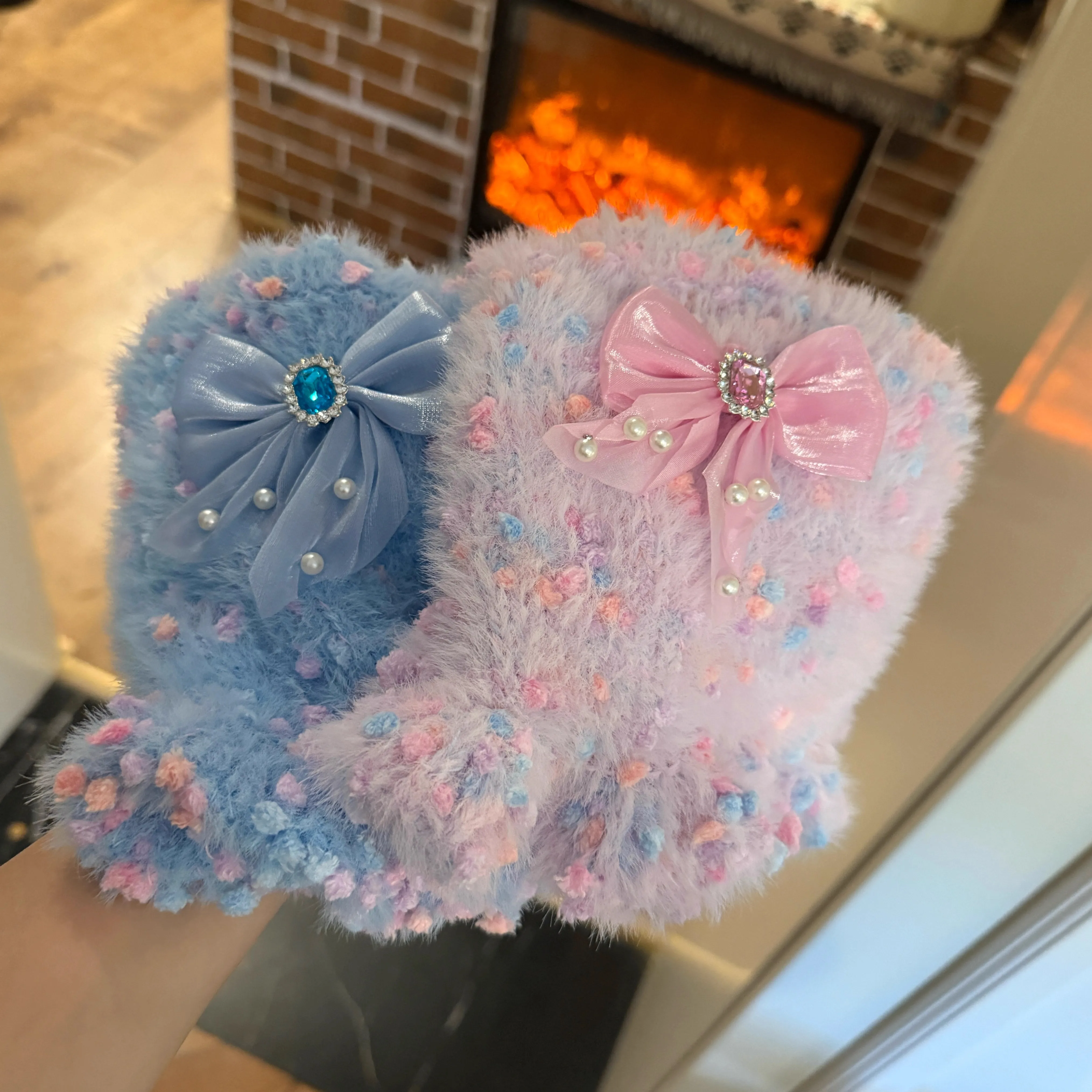 

Super Cute Fluffy And Warm Pet Beanie Knitted Sweater For Winter Knitted Dress For Dogs And Cats.