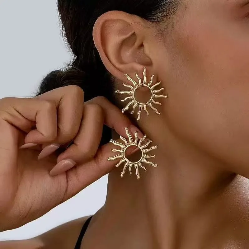 1Pair Fashion Temperament Elegant Sun Flower Stud Earrings For Women Girls Versatile Earring Jewelry Accessories Gifts