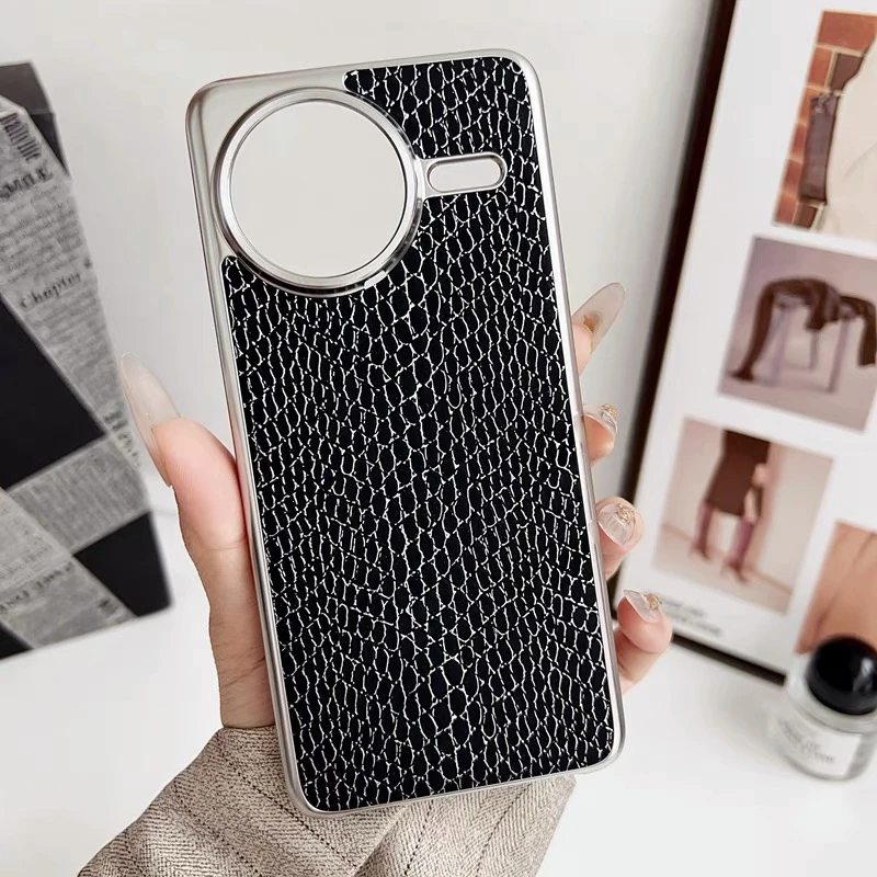 ポコ F7 プロケース Xiaomi POCO F7 ウルトラ F7Pro 5 グラムレザーシリコンハードカバー電気メッキフレームシェル耐衝撃バンパー