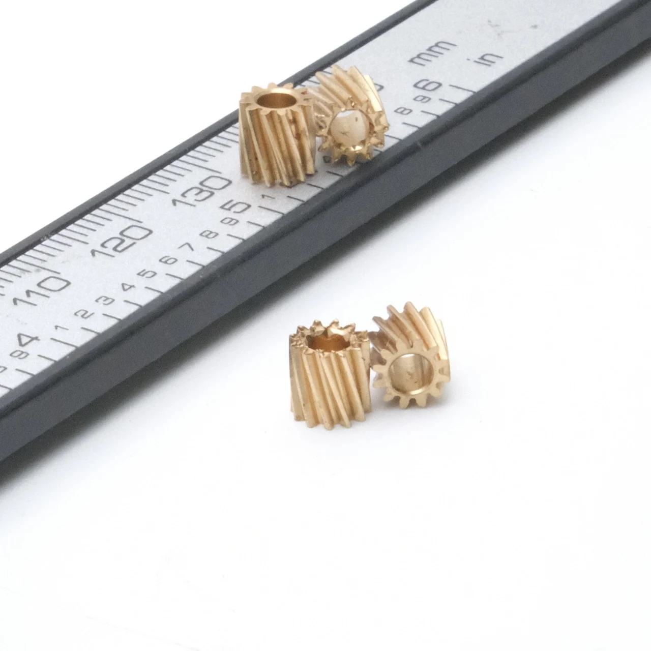 M0.4 Left-Hand 15-Degree Helical Gear 12 Teeth Small Motor Reduction Transmission 2.3-3mm for DIY Robot Educational Toy