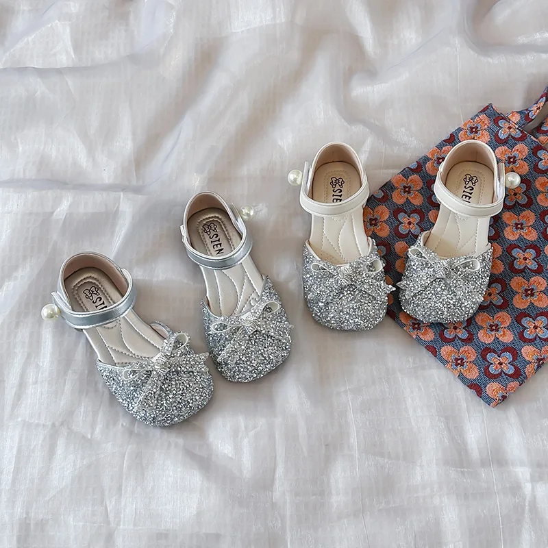 Luxury Girls Rhinestone Sandals Summer Elegant Children Dress Shoes with Bowknot Wedding Party Kids Causal Flat Sandals Non-slip
