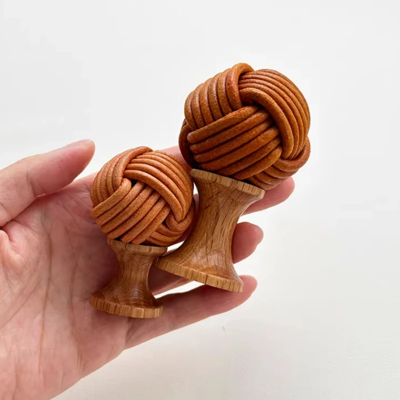 Santaya Brushed Antique Brass Handles Luxury Kitchen Cabinet Pull Wardrobe Dresser Drawer Knob Shell Handle Furniture Hardware