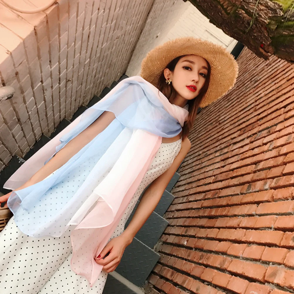 

Шарф с градиентным цветом и защитой от солнца 170x145 см для женщин, шифоновая шаль, блокирующая УФ-излучение, летняя накидка, легкий и элегантный.