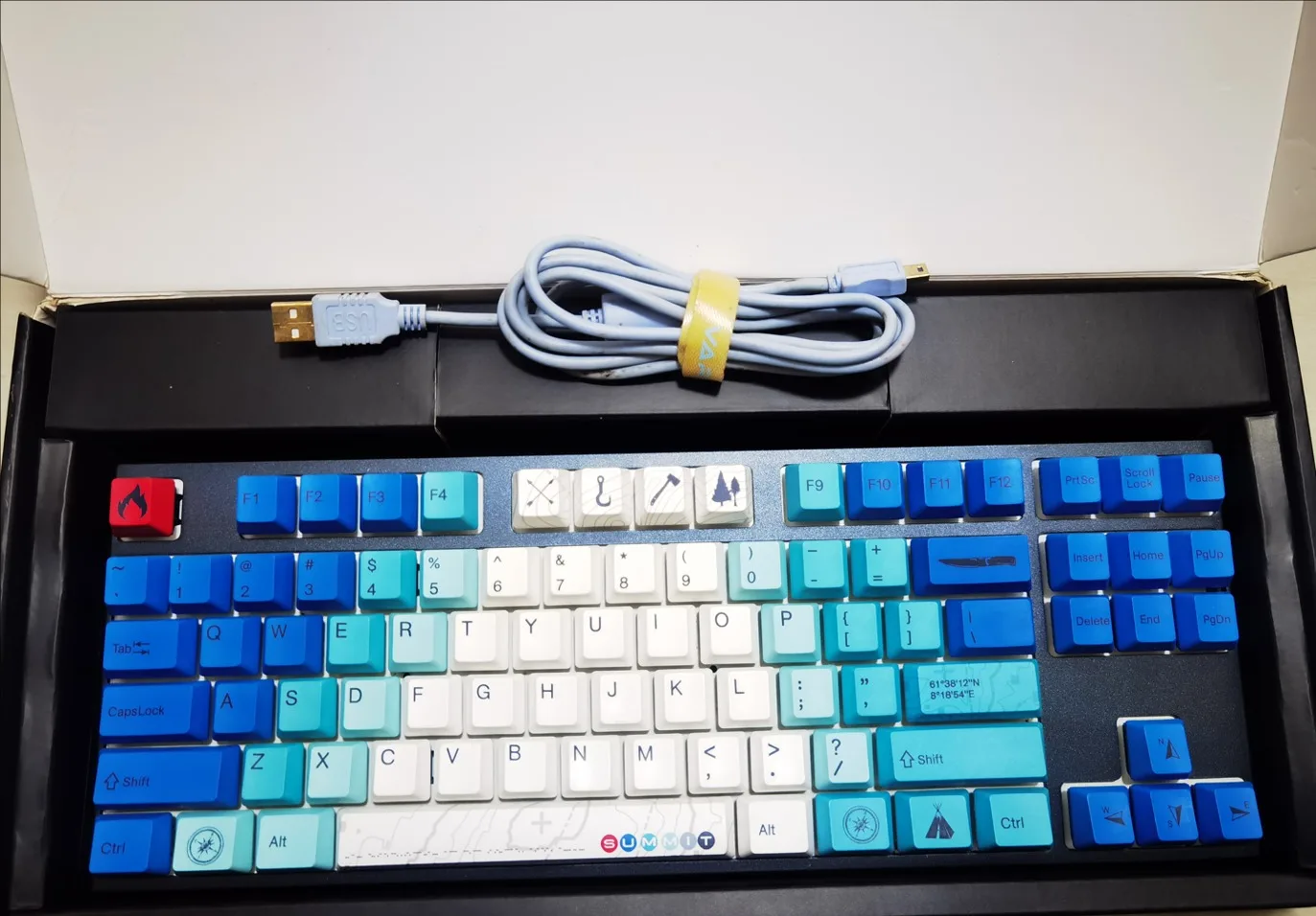 varmilo Summit R2 wired mechanical keyboard EC V2 switch computer gaming keyboard（used）