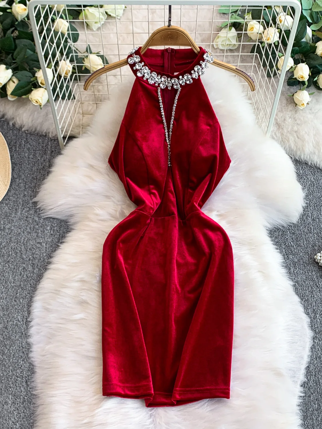 Ele Diamond Embedded Velvet Afslankende A-lijn Dr Ne Hangende Jurk met Borstkussen Me Splicing Hoge Taille Ontwerp voor Vrouwen