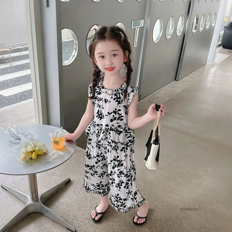 Baby Girls Set New Summer Suit Floral Vest +pant Two-piece Kids Tops Cropped Pants Girl Clothes suit