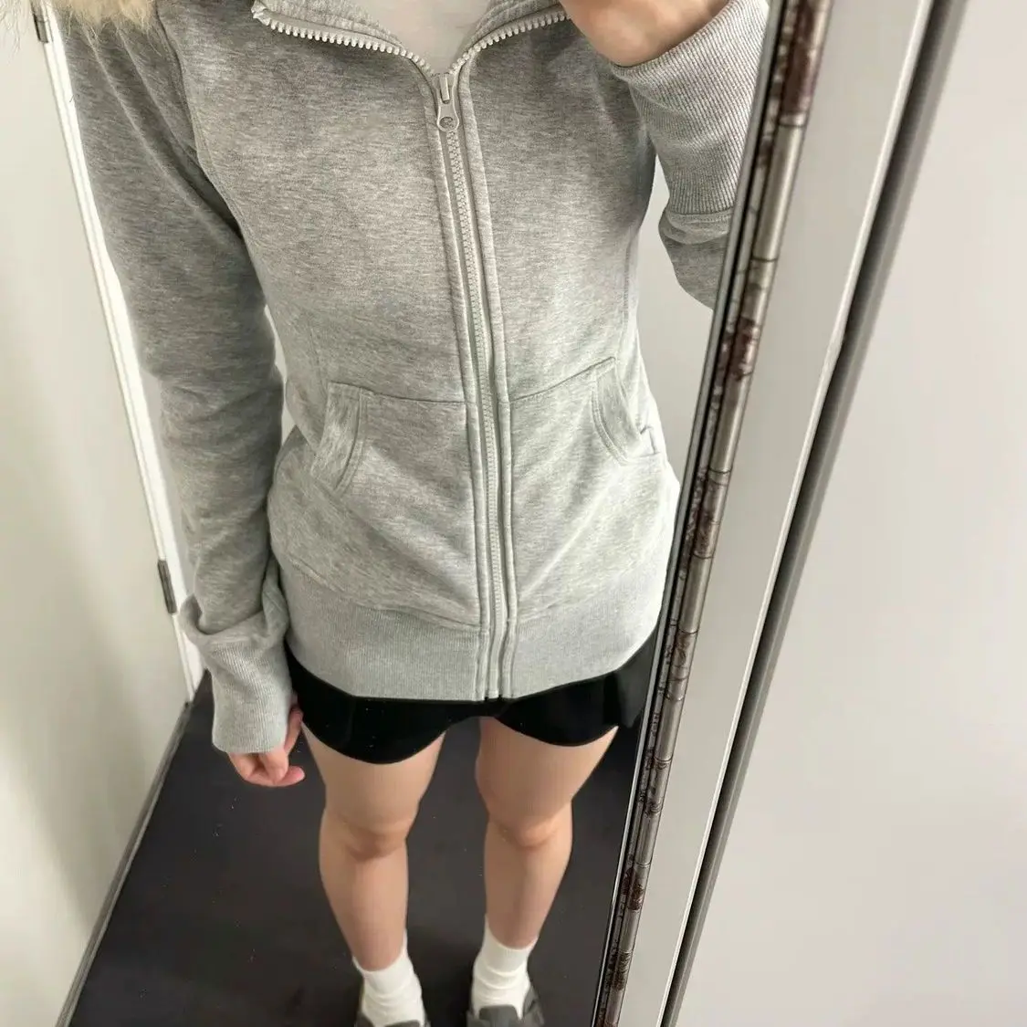 American Retro Y2K Winter Vintage Long Sleeve Furry Zipper Hoodie Jacket Slim Fit Waist Cinched Subculture Style Women's Sweater